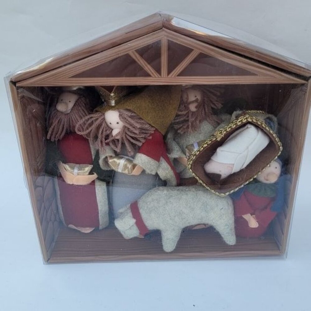 New Felt Nativity Christmas Home Decor Folk Art boutique Mary Joseph Jesus - Picture 10 of 10